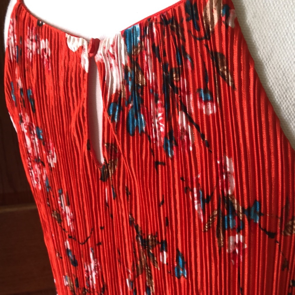 Collective Concepts Pleated Dress - Picture 14 of 16
